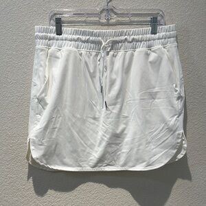Jones & CO White Tennis Skort Size Large